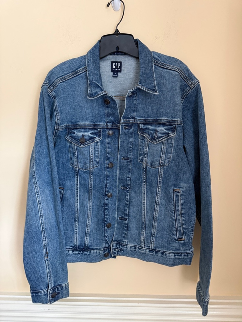 GAP Medium Blue Denim‎ Trucker Jacket Sz Medium